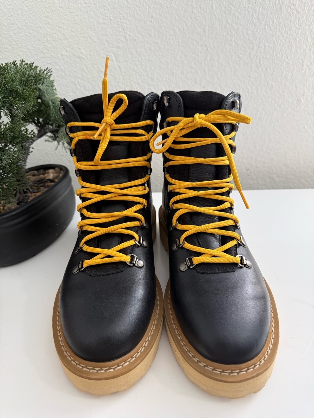 DIEMME Roccia Vet women size 9 Black Leather Ankle Boots with Yellow Lac - Picture 4 of 12